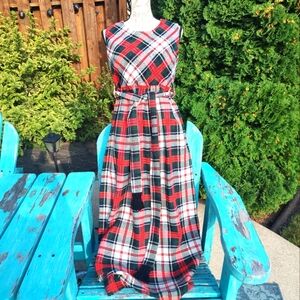 Chaz L. Lewis Vintage Scottish Tartan Print Dress!